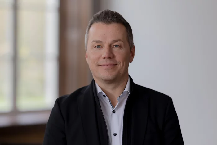 Portrait von Geschäftsführer Alexander Konz